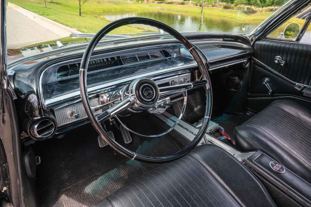 1964 Chevrolet Impala SS Lowrider with Hydraulics